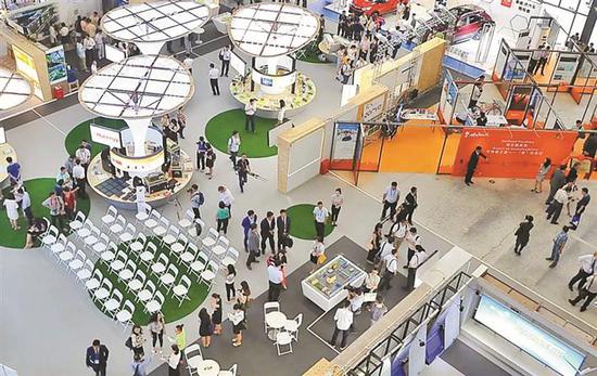▲第四届深圳国际低碳城论坛展览区域场景。