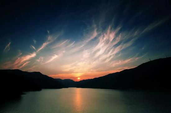 (拍摄地点:梅林水库)