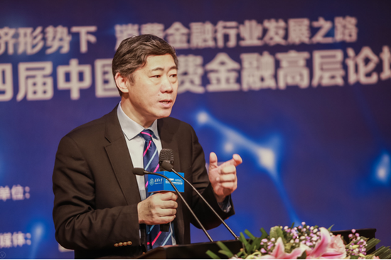 清华大学中国与世界经济研究中心主任、中国经济思想与实践研究院院长，李稻葵
