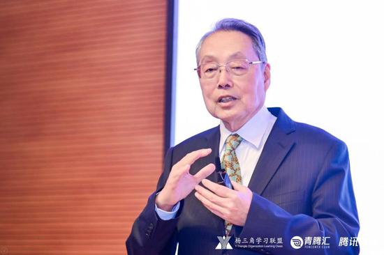宏碁集团创始人施振荣