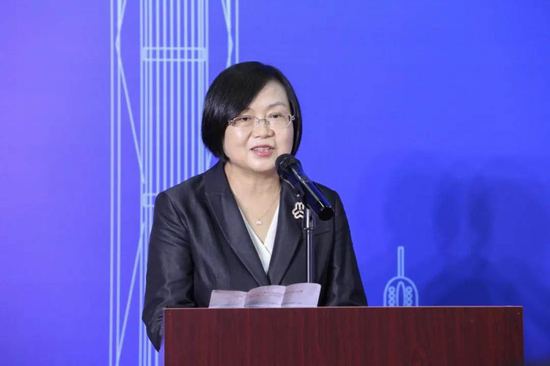 深圳市妇联党组书记、主席马宏致辞