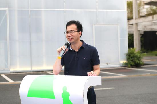 深圳市规划和自然资源局宝安管理局副局长黄文辉宣布本次“深双”宝安桥头社区分展场闭幕。