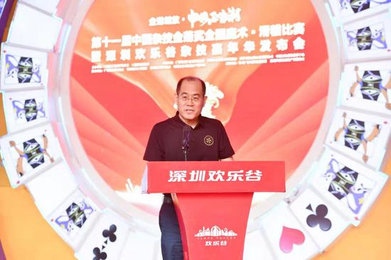 中国杂技家协会分党组书记、驻会副主席唐延海
