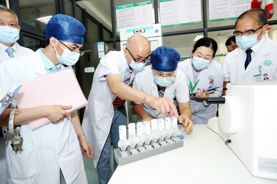三甲评审专家在现场评审