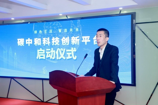 (龙岗区科技创新服务中心主任高建军致辞)