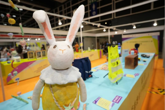 第三届青创大赛优秀作品在香港湾仔会展中心展出