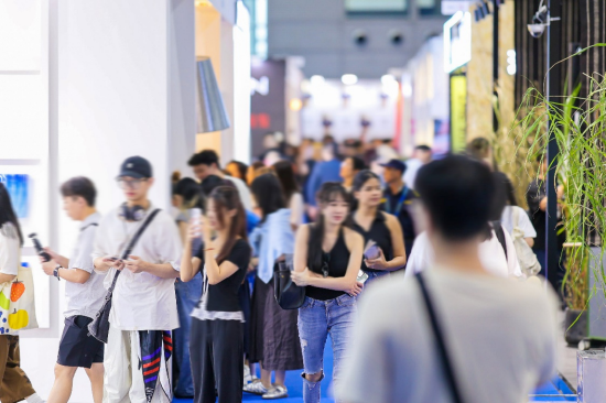 “设计深圳”2025展会现场