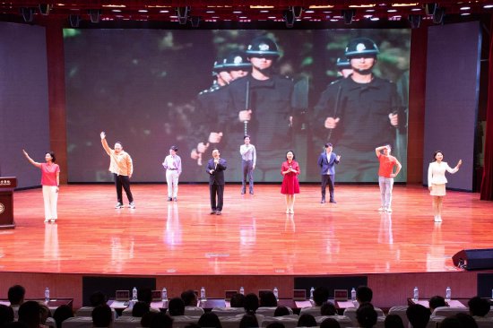 原创歌曲《尚法歌》