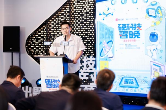 显控科技海外事业部总监 宋知巍