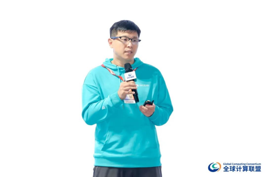 GCCOpen AI Infra社区技术指导委员会委员、抖音视界有限公司数据中心研发和设计管理负责人 井汤博作主题报告