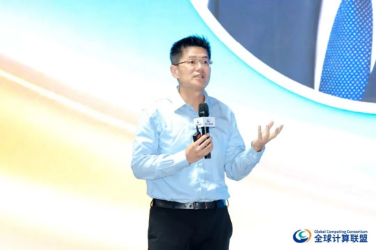 维谛技术大中华区市场营销与产品应用部副总裁 田军作主题演讲
