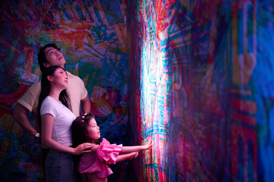 三原色房间（RGB Room）