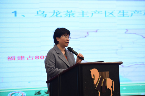 ▲孙云教授分享“中国茶叶(乌龙茶)最新加工技术”