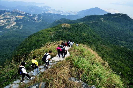梧桐山—三洲田登山环道