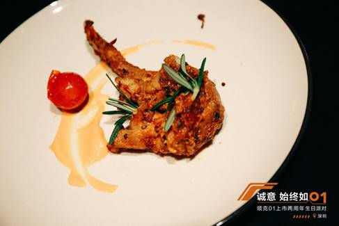 粗致鲜味的西式自助餐,令每一位来宾大快朵颐