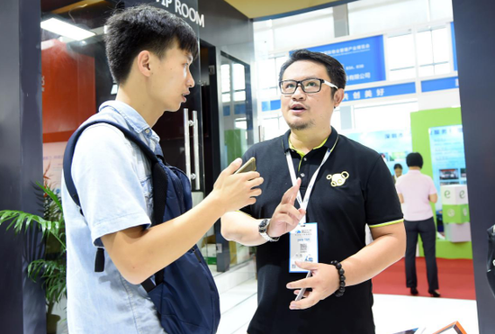卓越集团O+智慧平台CEO张帆接受采访