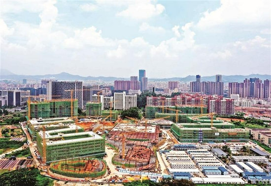 正在建设中的光明高中园