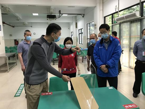 黄健同志带队到哈工大(深圳)实验学校