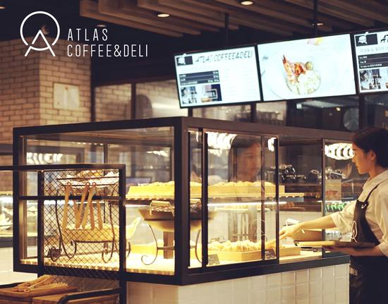 寰图咖啡食堂每日供应新鲜烘焙的西点、简餐、小食，以及高品质的咖啡和茶饮