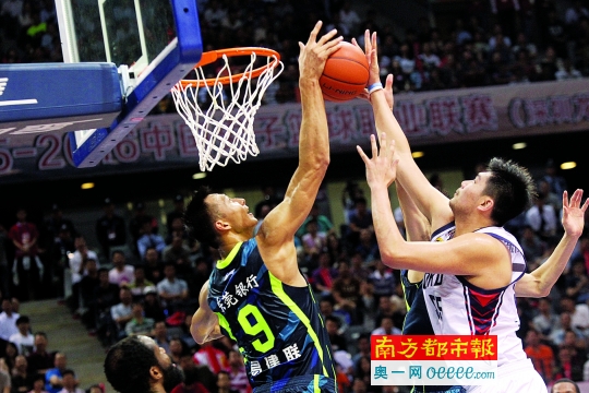 CBA深圳队赢下广东德比 易建联赢得掌声输了