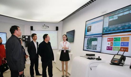 深圳第二高级技工学校与中国联通签订合作协议