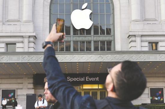 苹果股价创新高市值直逼7000亿美元 仍存三大