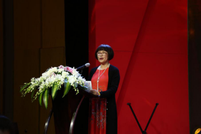 百丽集团董事长_百丽集团(3)