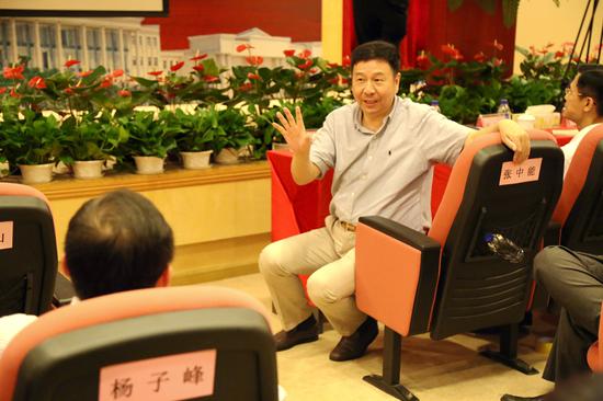 图：钟南山团队携手东阳光药业成立冬虫夏草R&D