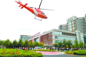 今年6月,深圳市急救医疗事业迎来了首架救援直升机。