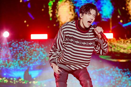 时尚教父TONY携手最强明星阵容 打造2017巨星演唱会