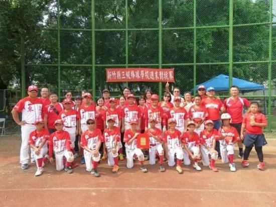 台北市东园国小棒球队