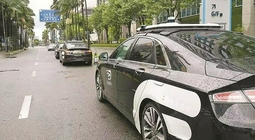 自动驾驶的士亮相主城区