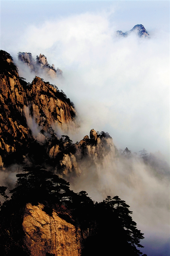 黄山风景区云海美景 新华社发（施广德 摄）