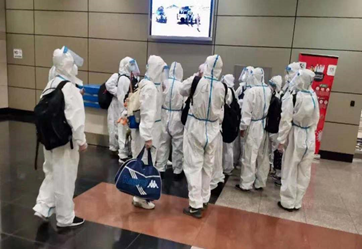 国银租赁CL LINDY轮接船船员全副武装赴埃及