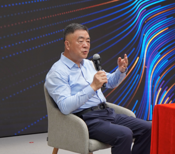 ▲朱虹在讲座现场(主办方供图)