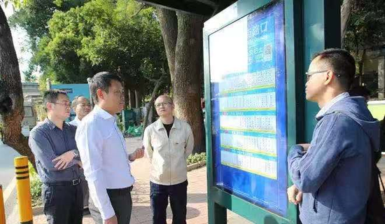 区委常委、区委(区政府)办公室主任王琨率队现场调研解决反应的问题