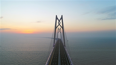 港珠澳大桥是世界最长的跨海大桥。 广州日报全媒体记者卢政摄