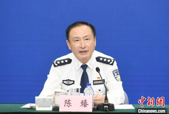 上海市公安局党委副书记,副局长陈臻介绍上海公安机关打击治理电信