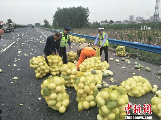 图为事故现场。 刘强 摄