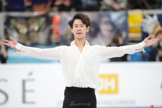哈萨克斯坦花滑男单名将遇刺 抢救无效去世