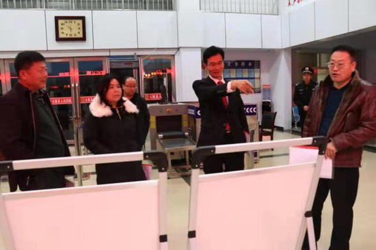 五原县人民法院召开民营企业代表座谈会