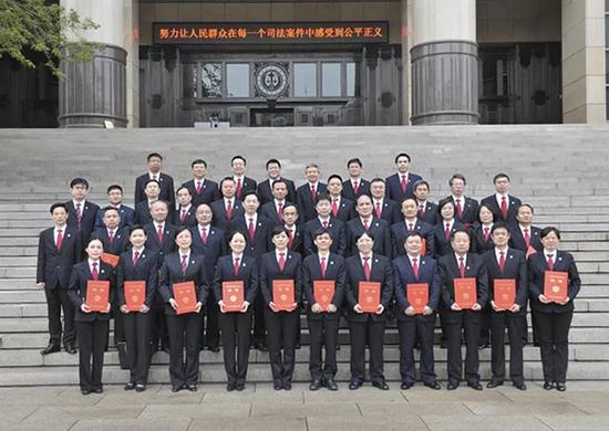 最高人民法院微信公众号 图