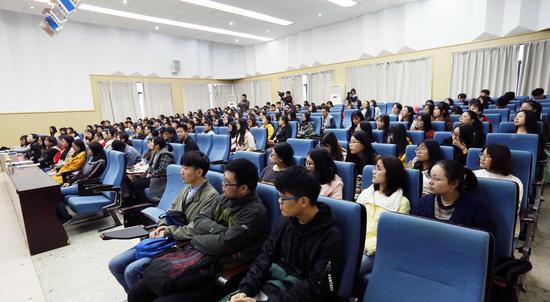 淮安开发区法院走出去 进校园开庭办案|进校