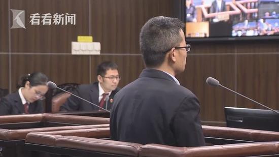小学文化伪装成硕士 竟然成功通过面试当上高管拿百万年薪！