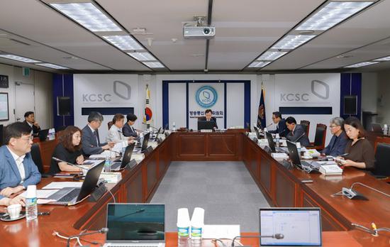 韩国放送通信委员会9日召开全体会议