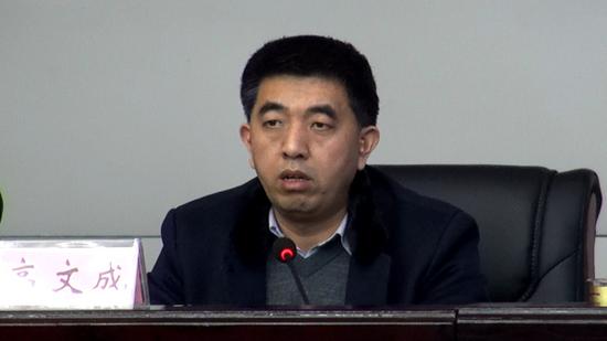 会后,县委政法委书记高文成就行唐县近期的政法工作进行了安排布置