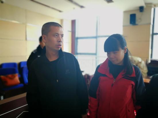 老赖夫妻拒不执行法院判决双双获刑入狱|老赖