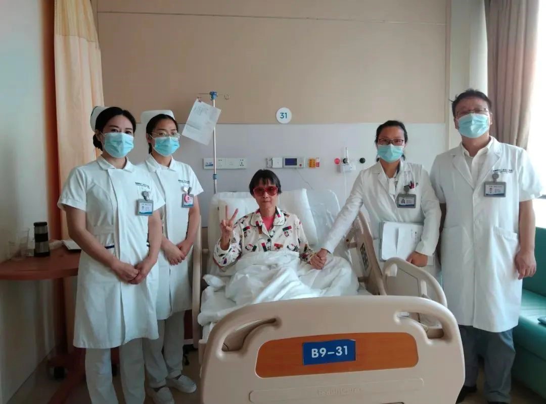 智慧医养新技术学院王维平率领团队为广州一家依养老服务有限公司护士进行培训