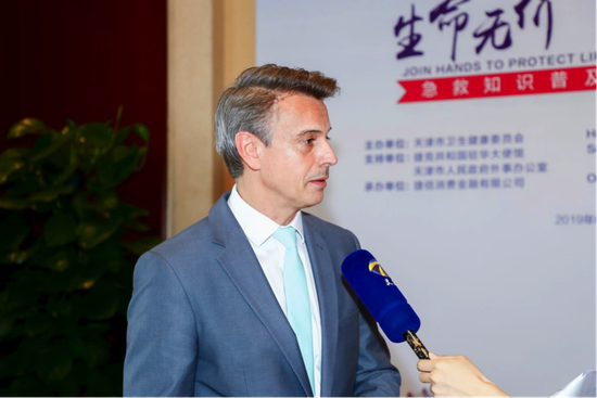 图6 捷信母公司PPF集团中国区总裁卢米尔·马龙