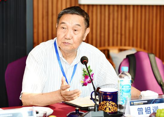 ▲著名白酒专家、郎酒品质研究院专家委员会委员曾祖训